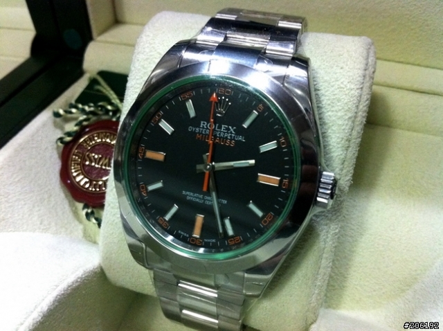 【開箱】Rolex  116400GV 綠玻璃 (圖多)