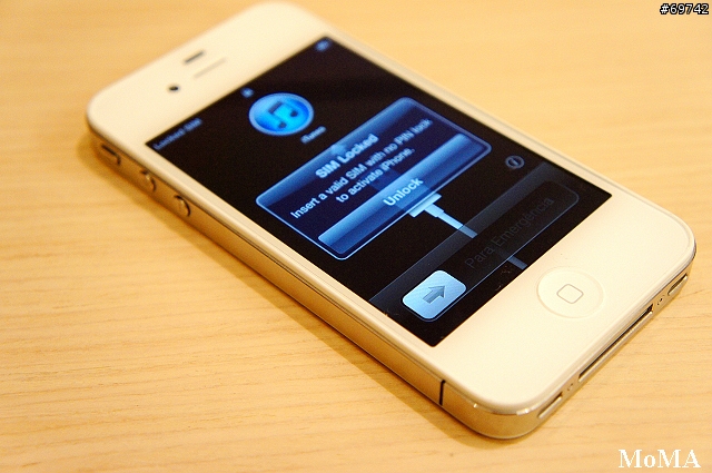 [MoMo桑分享] 我和我的白色iPhone 4 :  )