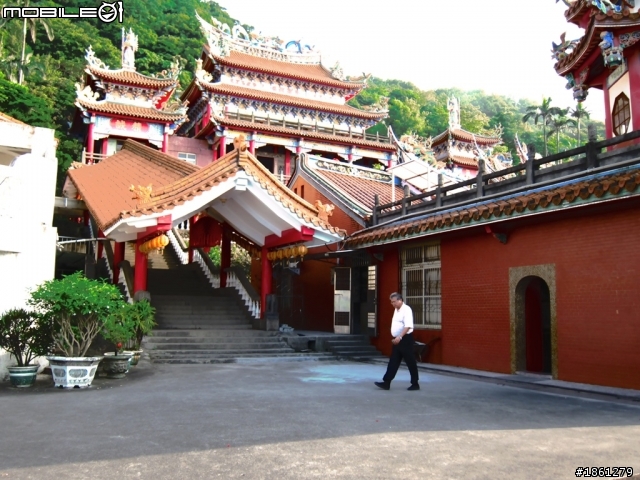 宜蘭外澳看日出。(大推:宜蘭頭城鎮大溪國小)。