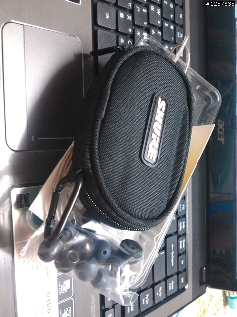 等了許久的SHURE SE215終於來了，開箱文奉上！