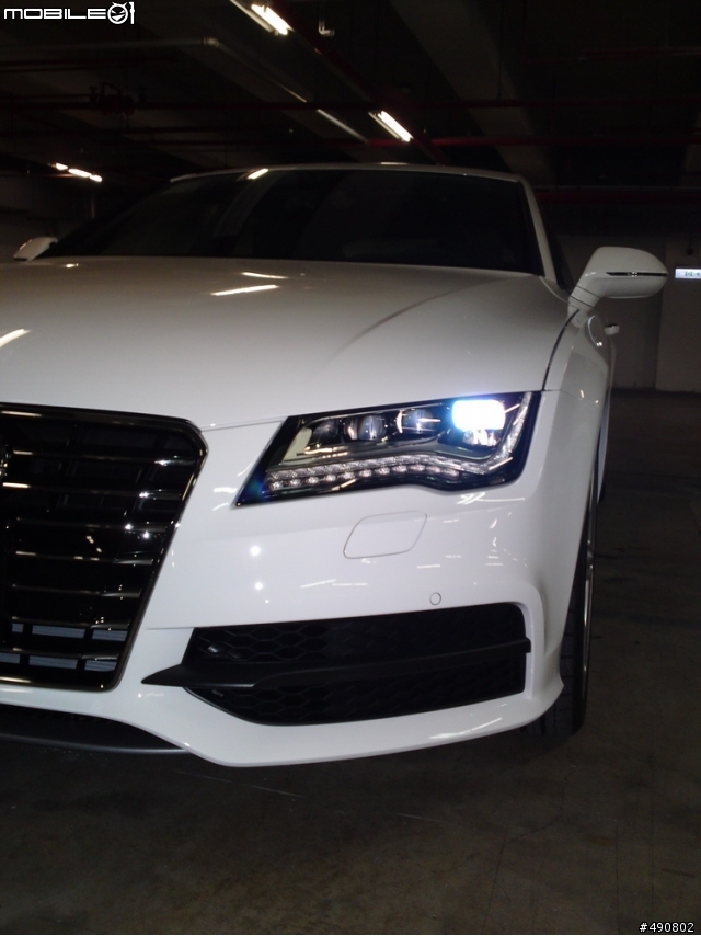 [分享] 純白 Audi A7 S-Line 外觀照