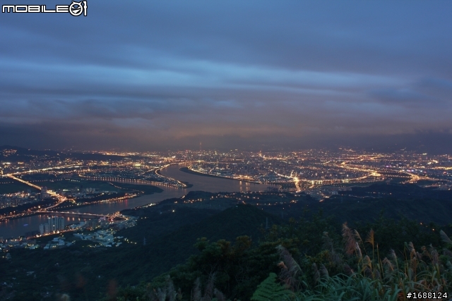 {景點}小強珍藏秘境.....五股觀音山硬漢嶺夜拍