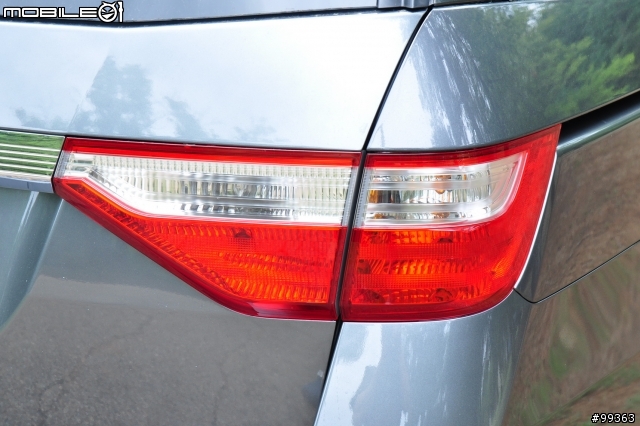 [不專業開箱] 2011全新改款Honda Odyssey EX-L