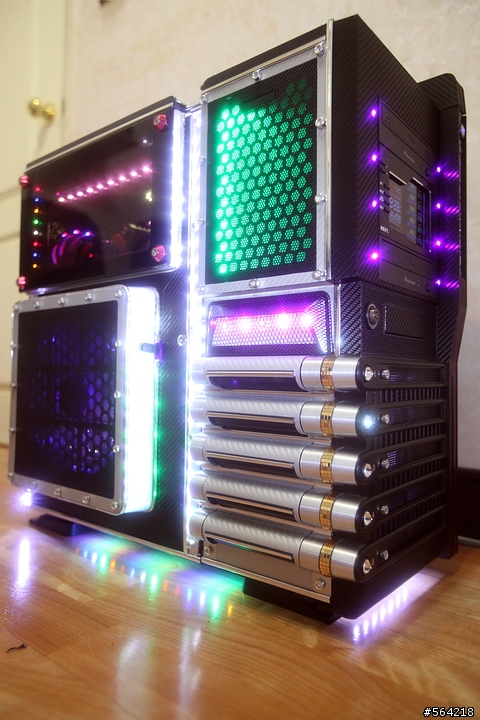 Thermaltake LeveL 10GT 炫光改裝 (圖多)