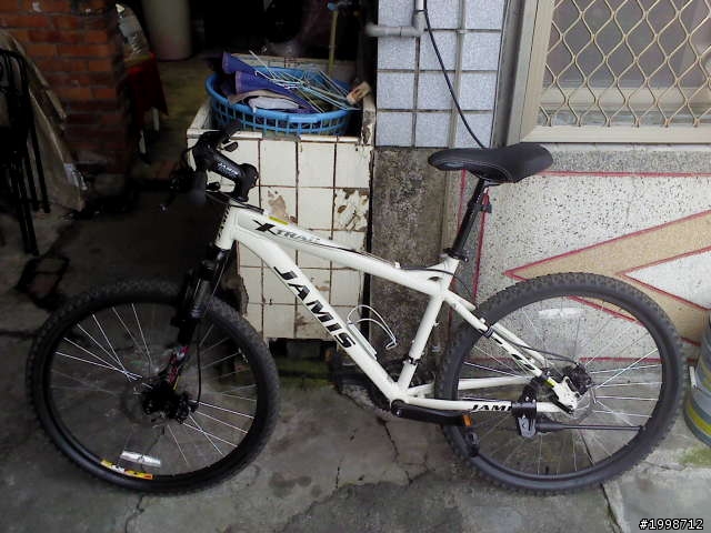 JAMIS TRAIL X2      可以改27 速