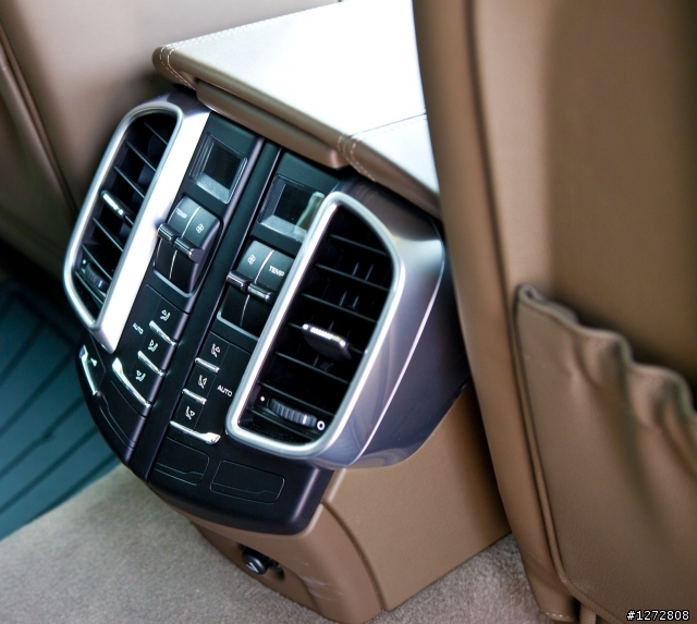 2011 Porsche cayenne 3.0T (大陸版)