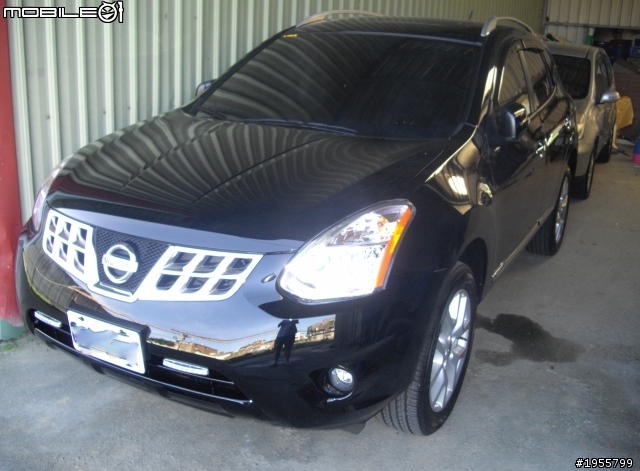 2011 NISSAN ROGUE 黑開箱