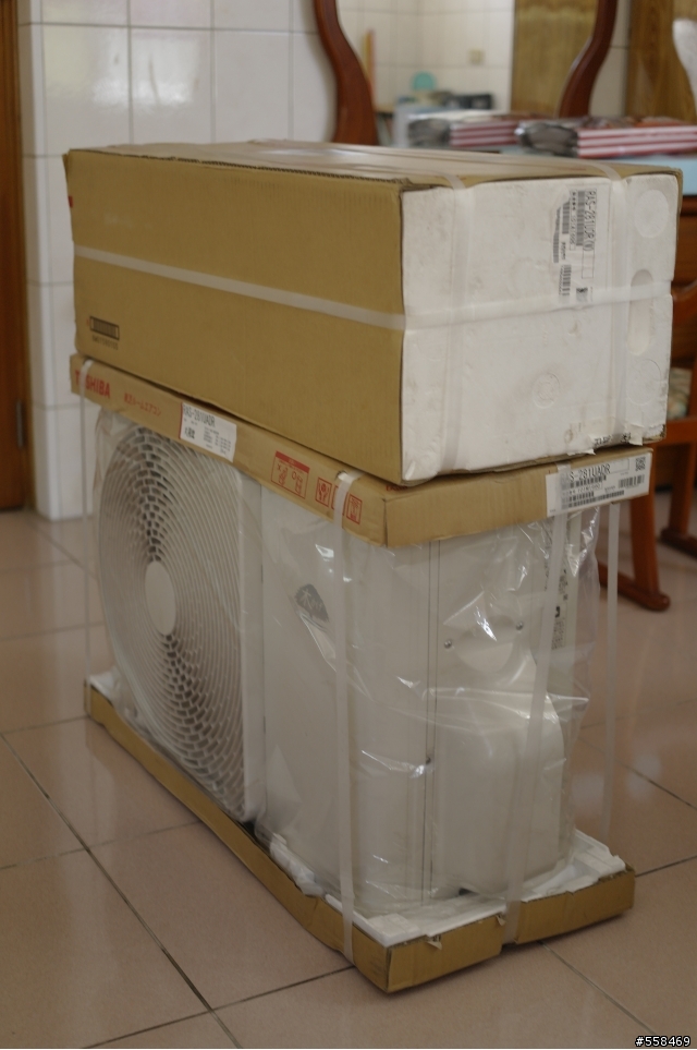 [開箱]坐船來的TOSHIBA RAS-281UDR 大清快/2011.06.17更新於1F