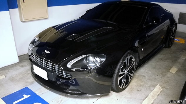 [分享照片]Aston Martin Vantage V12 Coupe Carbon Black Edition