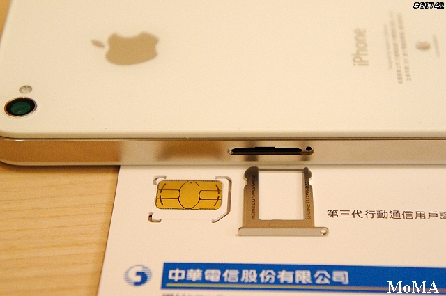 [MoMo桑分享] 我和我的白色iPhone 4 :  )