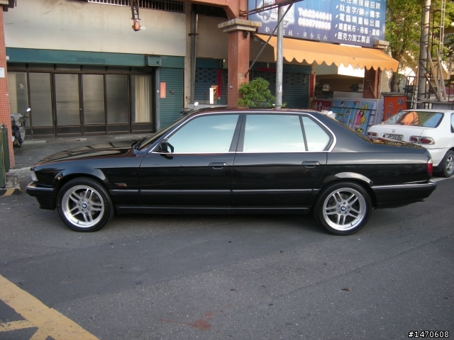 E32 換新鞋了