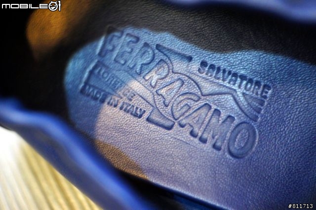 [開車鞋] Ferragamo 藍色小羊鞋