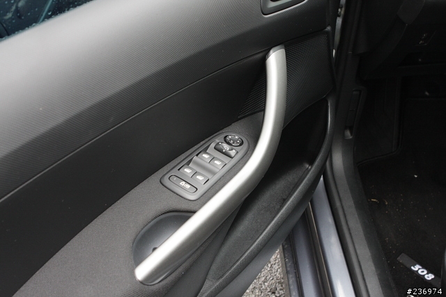 Peugeot 308SW 開箱!(6/2補上內裝照)