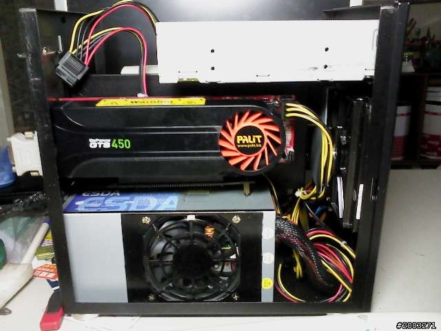 誰能與我爭風／組裝式桌上型電腦系統之散熱與效能技術的終極結構！