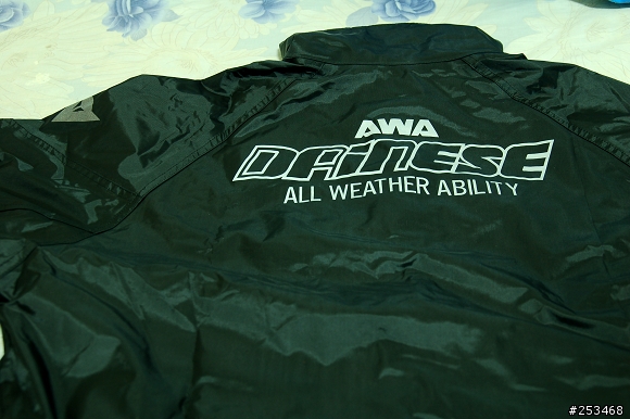 不讓你濕 丹你老濕(DAINESE) 雨衣