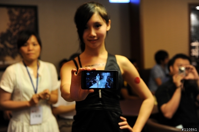 裸視3D誕生-  LG Optimus 3D頂級手機體驗會分享