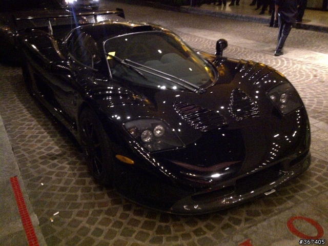 想請各位大大這是什麼車?