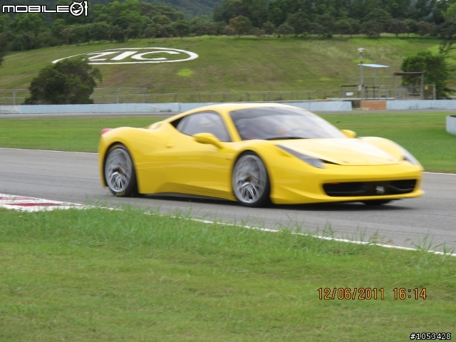 一堆賽道版458 IN ZIC