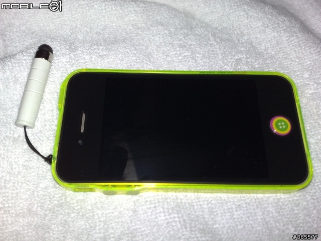 [ 分享 ] 小黑換新衣 Mycover iPhone 4 超薄 透明邊框 保護殼