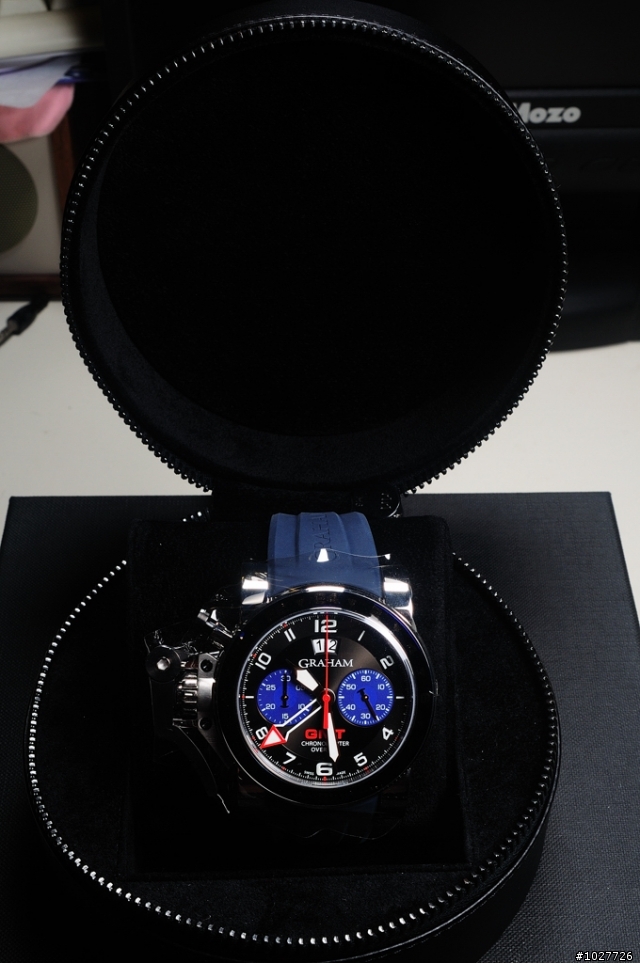 小葛開箱 "Graham chronofighter oversize GMT"圖小多