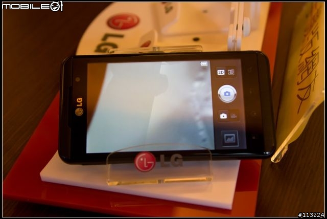 3D無所不在 - LG Optimus 3D智慧型手機搶先體驗 (7/18更新完畢)