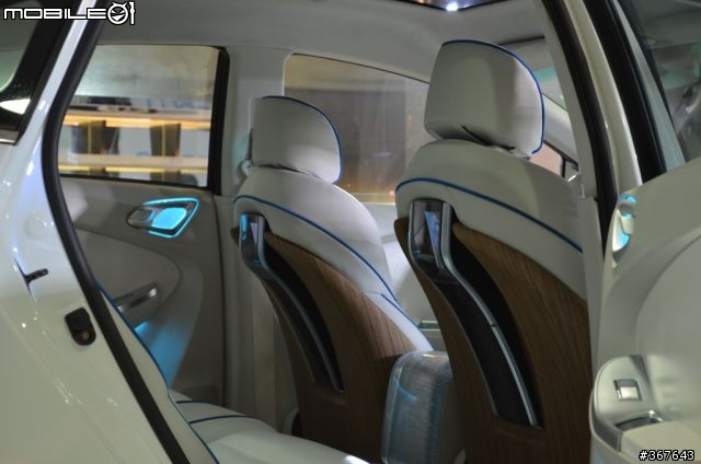 隨意看Luxgen Neora 桃園區巡迴展