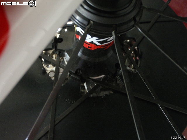[分享]2010年GIANT DEFY Advanced 2 入手細部照片