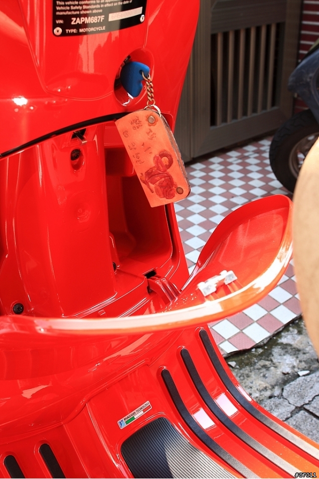 [開箱] Vespa LX125 火紅...