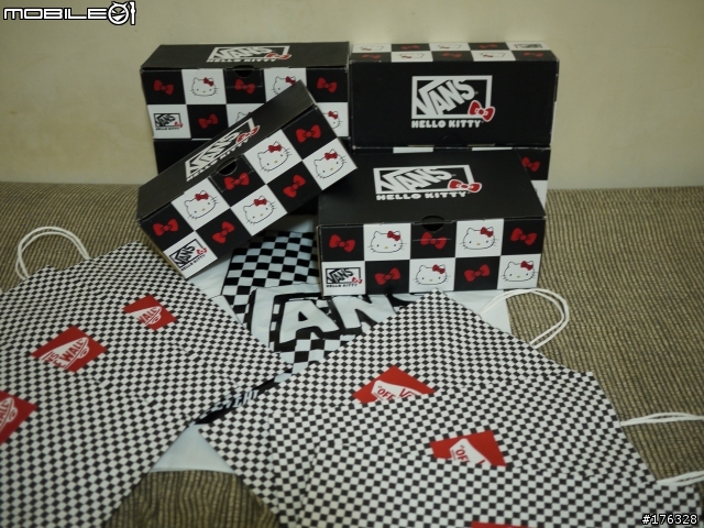 [開箱] VANS X HELLO KITTY 一組六雙