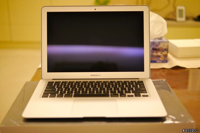 [分享] Apple Macbook Air 13" i7 1.8Ghz 4GB 256GB SSD 開箱
