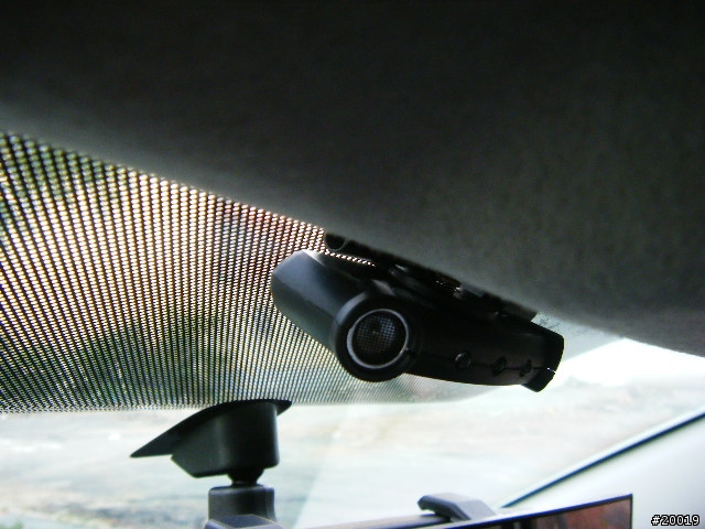 2011年 7月 I-MAX 白色5人座開箱(8/4加裝中央頭枕和8/5磁釉鍍膜)