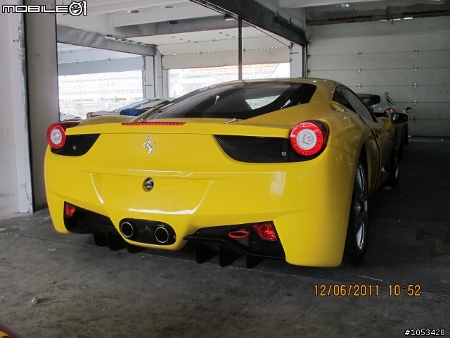 一堆賽道版458 IN ZIC