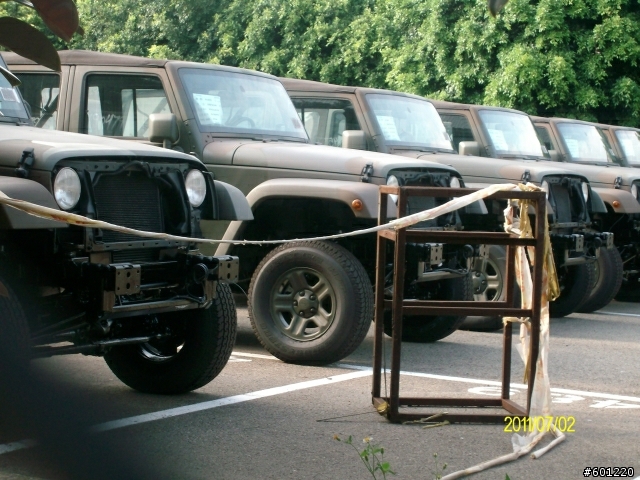 三陽吉普車