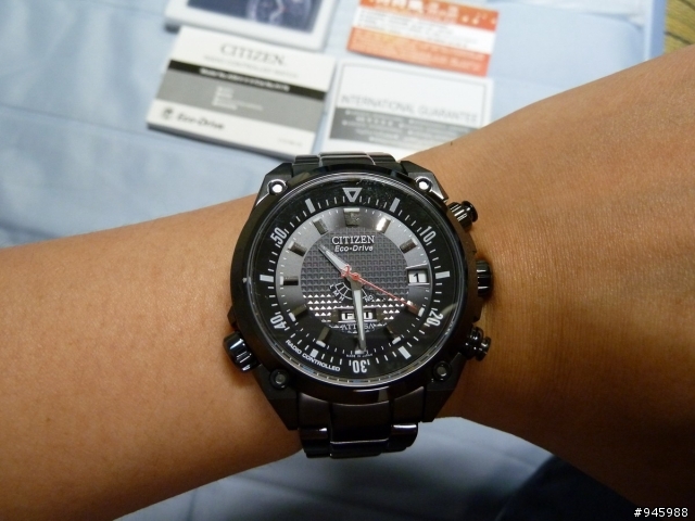 【簡單開箱】CITIZEN電波微粒體格紋專業運動錶+極限勇者光動能電波錶