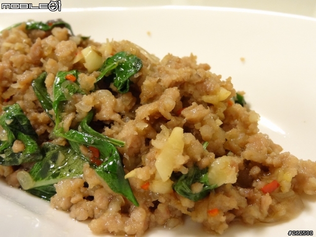 [chef料理廚房] 泰簡單~10min簡單完成。打拋肉。
