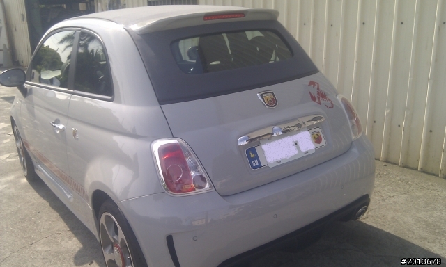 沒想到彰化居然有這種玩具fiat 500 abarth酷～～