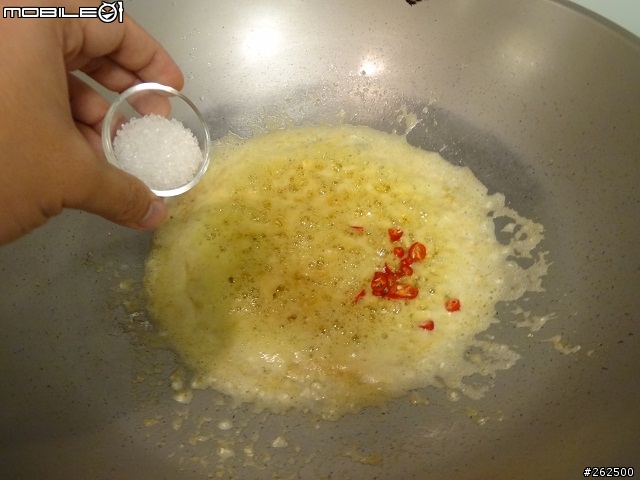 [chef料理廚房] 下飯。下酒~都很搭。鹹蛋炒杏鮑菇。