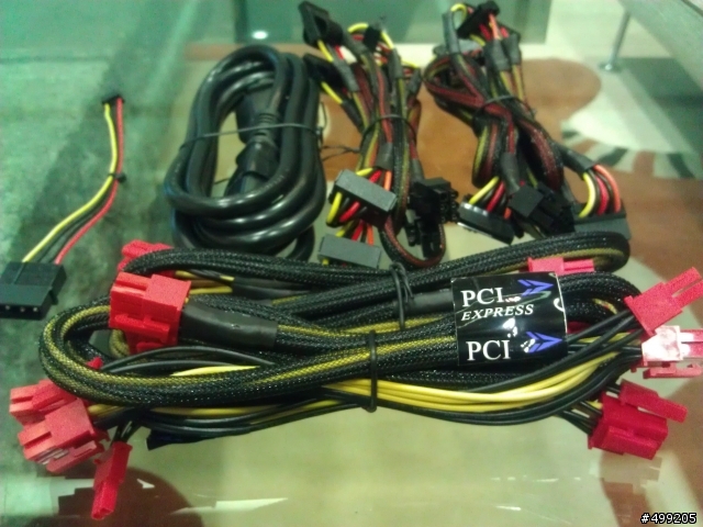 [不專業開箱文]新兵到部 LEPA  銅牌 850W