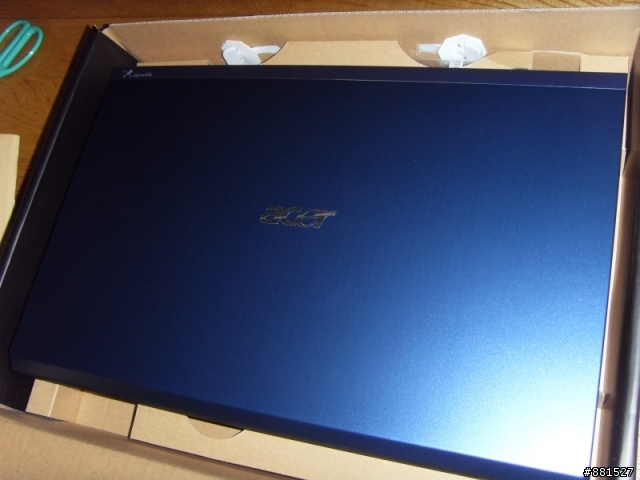輕薄的視覺大享受-acer 5830TG開箱