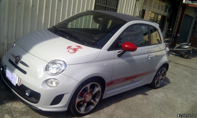 沒想到彰化居然有這種玩具fiat 500 abarth酷～～