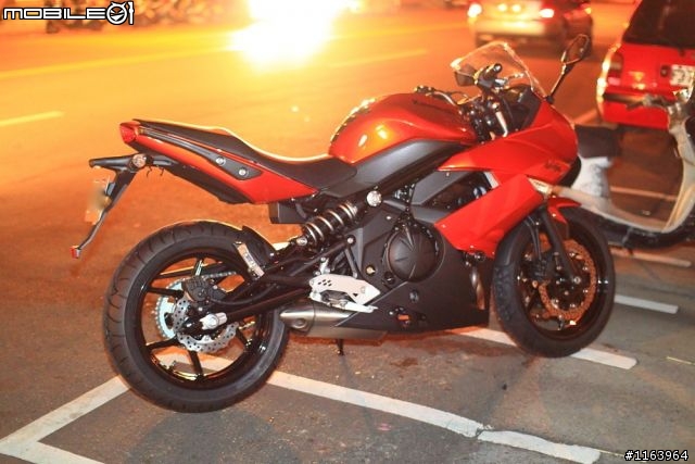 Kawasaki ER6F 2011 夢想實現 開箱文