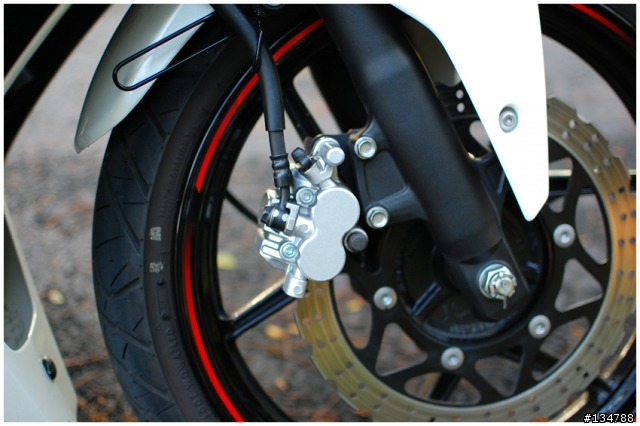 [開箱]走進高雄城市的白色小忍者Ninja250R!圖多!
