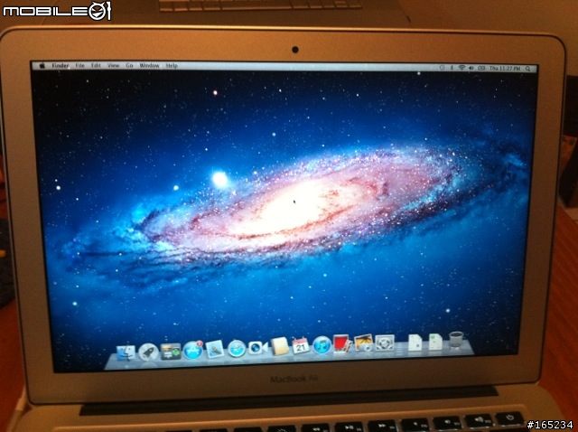 有點不一樣的開箱文 2011 MacBook Air 13"  vs 1988 Compaq STL286