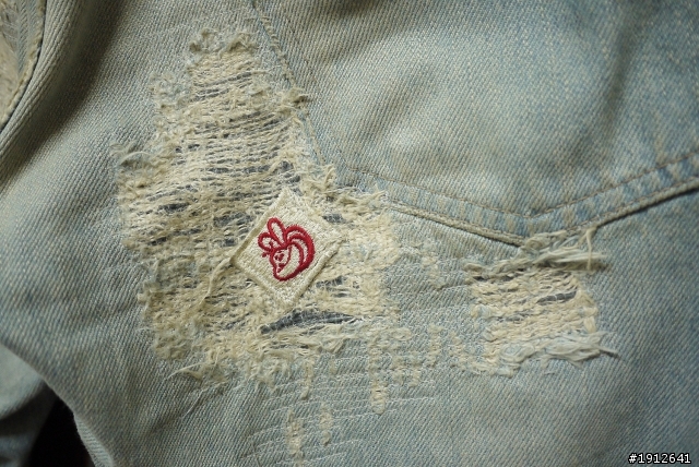 [分享] Hysteric Glamour HG NOBU SP Remake Denim (Light Indigo) W30