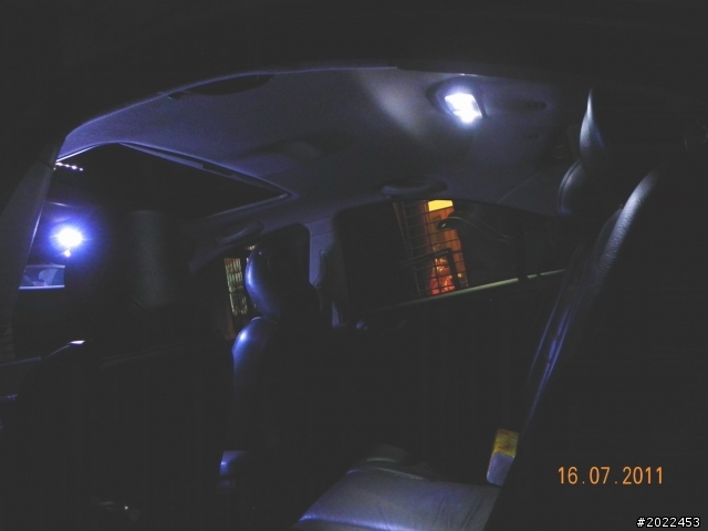 volvo s60 2.0T 04年式 最牛改裝-倒車攝影 LED車內燈 補充油耗分享