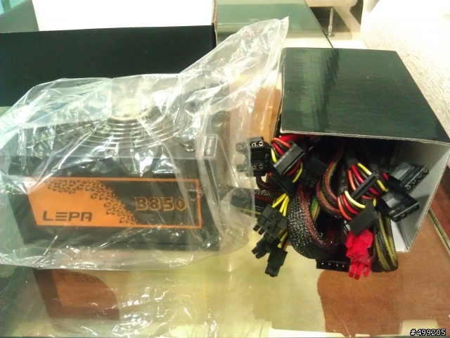 [不專業開箱文]新兵到部 LEPA  銅牌 850W