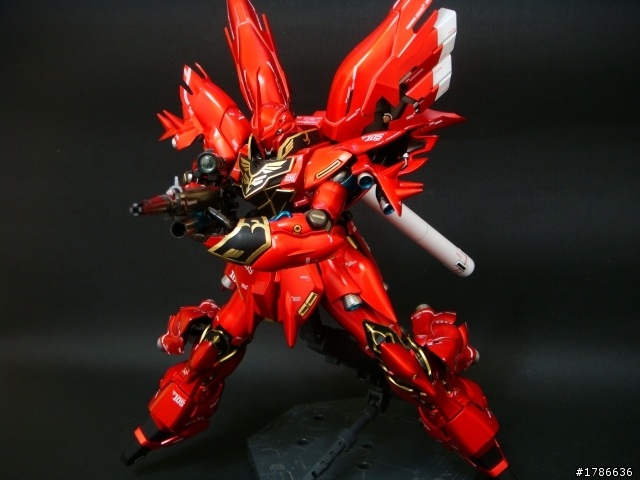 夏亞再世 MG 新安洲in魔幻紅