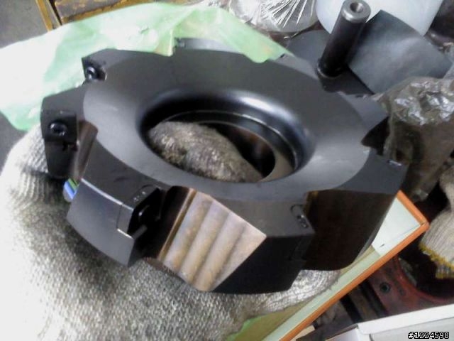 機械加工用的刀...可以算是逸品嗎^^"