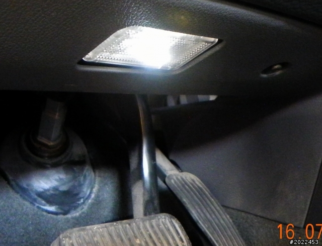 volvo s60 2.0T 04年式 最牛改裝-倒車攝影 LED車內燈 補充油耗分享