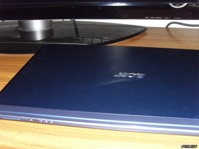 輕薄的視覺大享受-acer 5830TG開箱